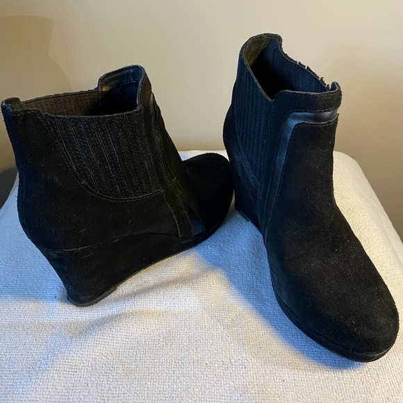 Dolce Vita Wedges - Picture 1 of 2